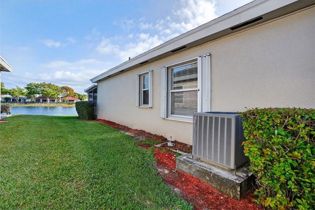 2385 SE 7th Pl, Homestead, FL 33033