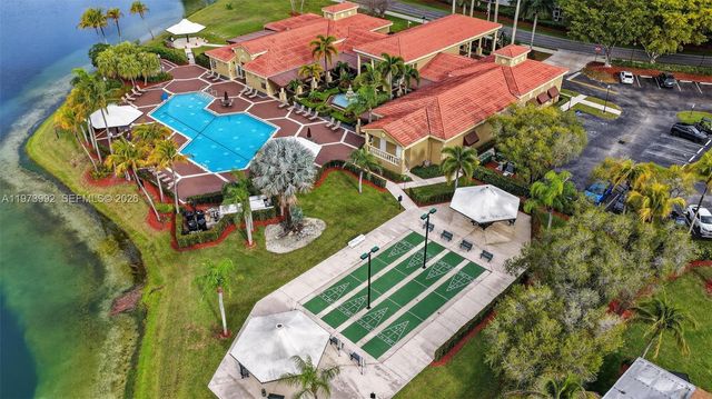 2385 SE 7th Pl, Homestead, FL 33033