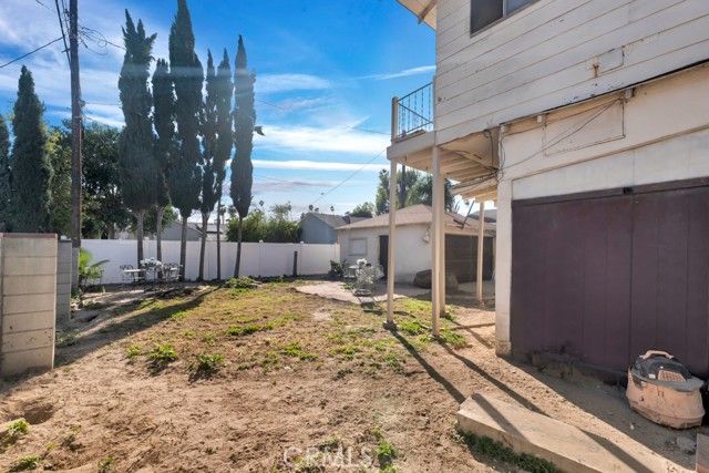 16638 Wyandotte, Los Angeles, CA 91406