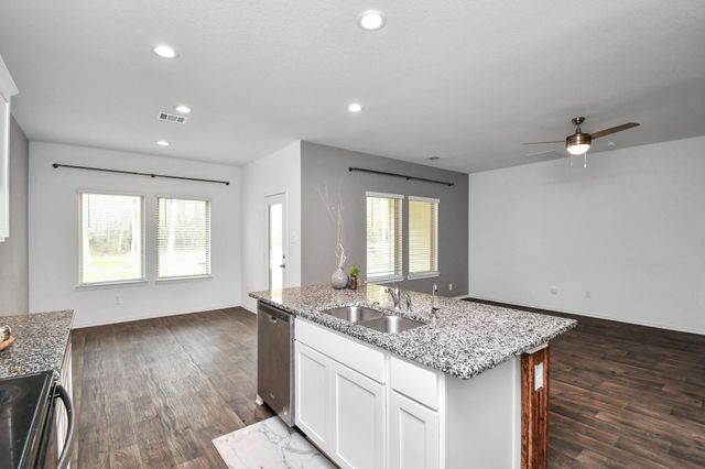 2911 Roman Forest Boulevard, New Caney, TX 77357