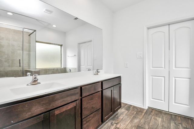 2911 Roman Forest Boulevard, New Caney, TX 77357