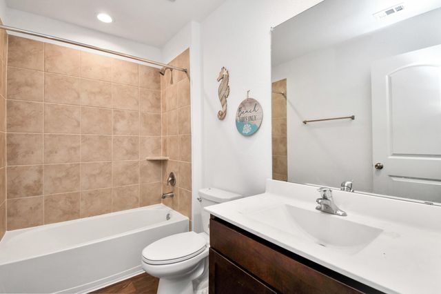 2911 Roman Forest Boulevard, New Caney, TX 77357