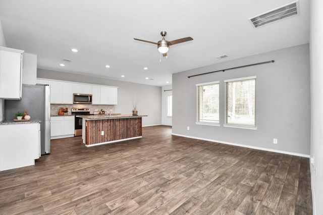 2911 Roman Forest Boulevard, New Caney, TX 77357