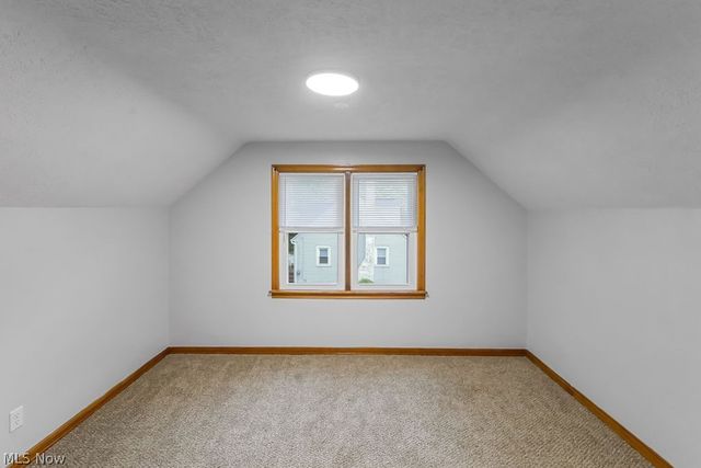 86 Southeast Avenue, Tallmadge, OH 44278