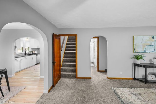 86 Southeast Avenue, Tallmadge, OH 44278