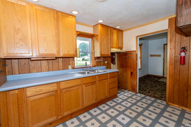 1514 Maplehurst Avenue, Mishawaka, IN 46545
