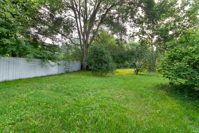 1514 Maplehurst Avenue, Mishawaka, IN 46545