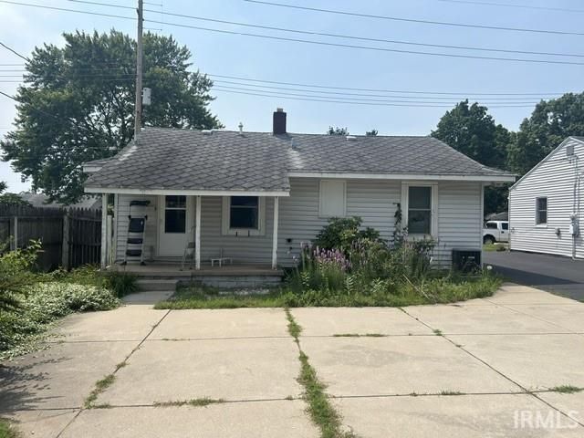 1514 Maplehurst Avenue, Mishawaka, IN 46545