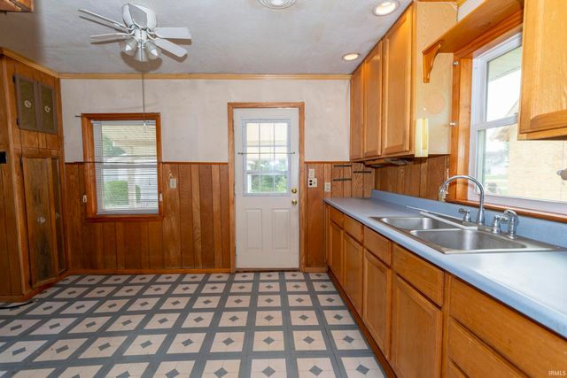 1514 Maplehurst Avenue, Mishawaka, IN 46545