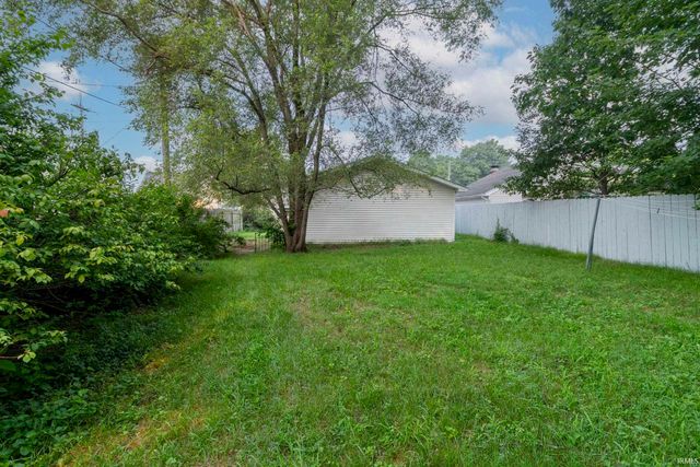 1514 Maplehurst Avenue, Mishawaka, IN 46545