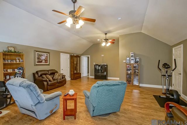 23396 Chene Blanc Ln, Maurepas, LA 70449