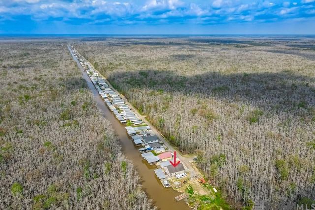 23396 Chene Blanc Ln, Maurepas, LA 70449