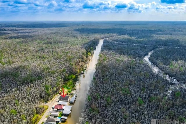 23396 Chene Blanc Ln, Maurepas, LA 70449