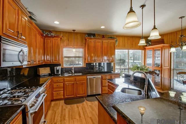 23396 Chene Blanc Ln, Maurepas, LA 70449