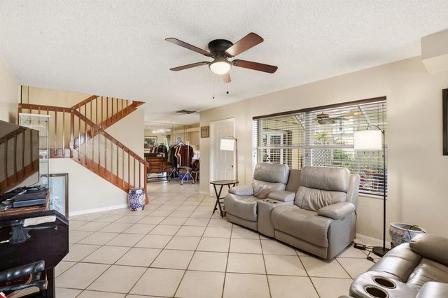 6604 Dryden Court D, Boynton Beach, FL 33436