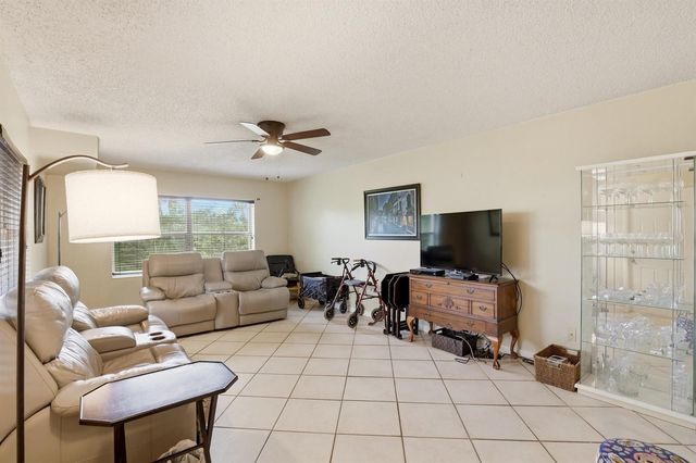 6604 Dryden Court D, Boynton Beach, FL 33436