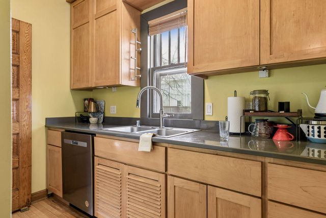 3240 Elliot Avenue, Minneapolis, MN 55407