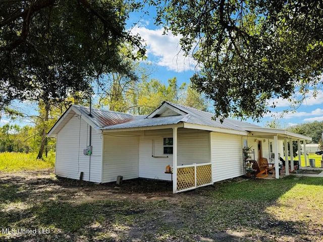 9 Rock Lane, Carriere, MS 39426
