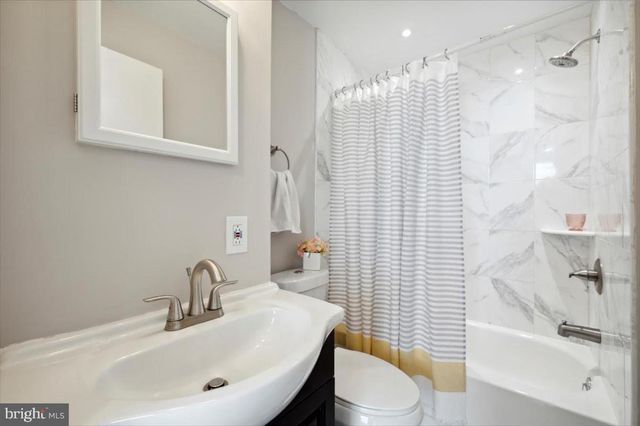 2242 E ALLEGHENY AVE, Philadelphia, PA 19134