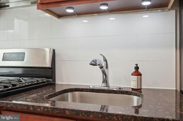 2242 E ALLEGHENY AVE, Philadelphia, PA 19134