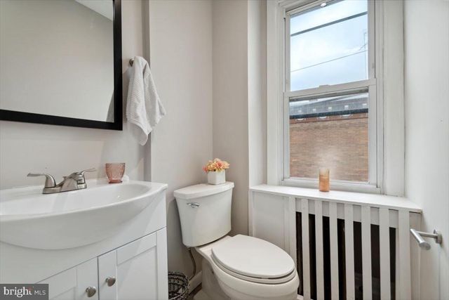 2242 E ALLEGHENY AVE, Philadelphia, PA 19134