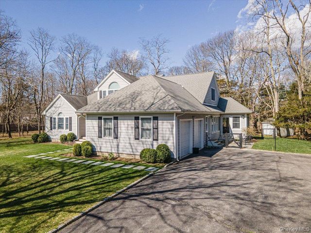 441 S Country Road, East Patchogue, NY 11772