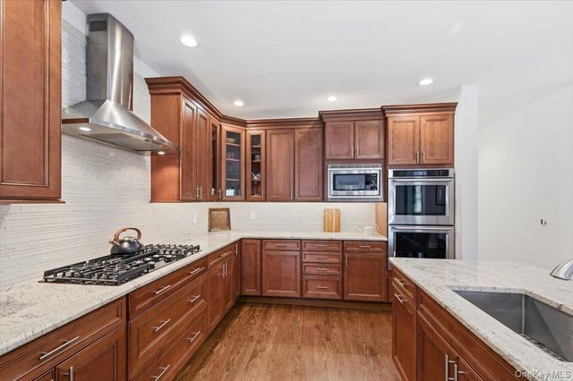 441 S Country Road, East Patchogue, NY 11772