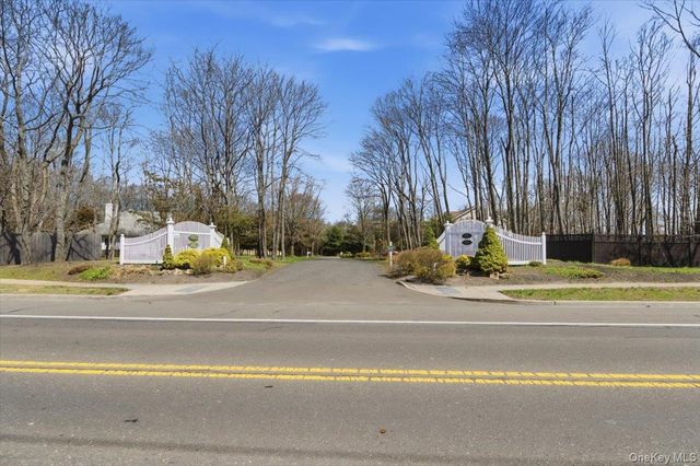 441 S Country Road, East Patchogue, NY 11772