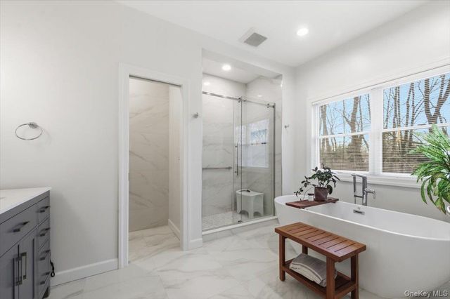 441 S Country Road, East Patchogue, NY 11772