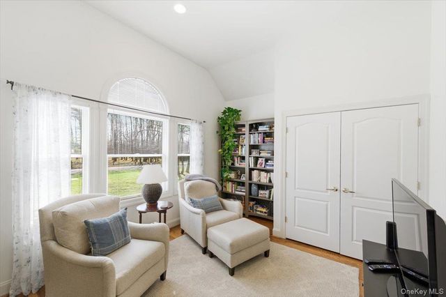 441 S Country Road, East Patchogue, NY 11772