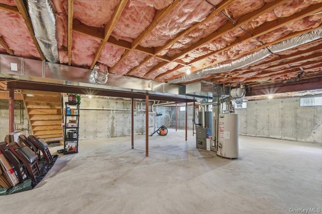 441 S Country Road, East Patchogue, NY 11772