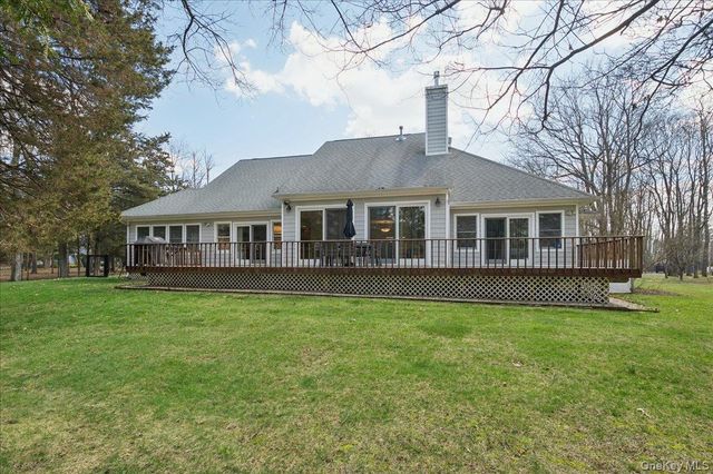 441 S Country Road, East Patchogue, NY 11772