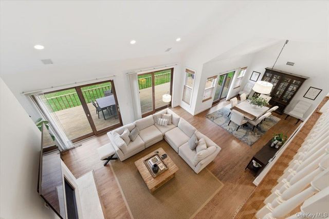 441 S Country Road, East Patchogue, NY 11772