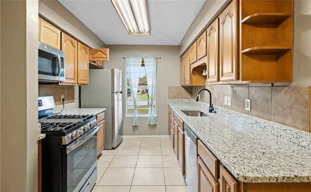 425 Vega Dr, Corpus Christi, TX 78418