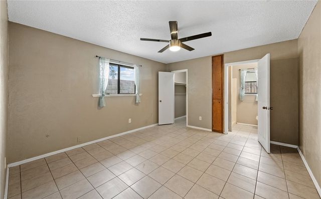 425 Vega Dr, Corpus Christi, TX 78418