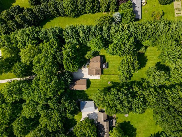 32609 Sunburst COURT, East Troy, WI 53120