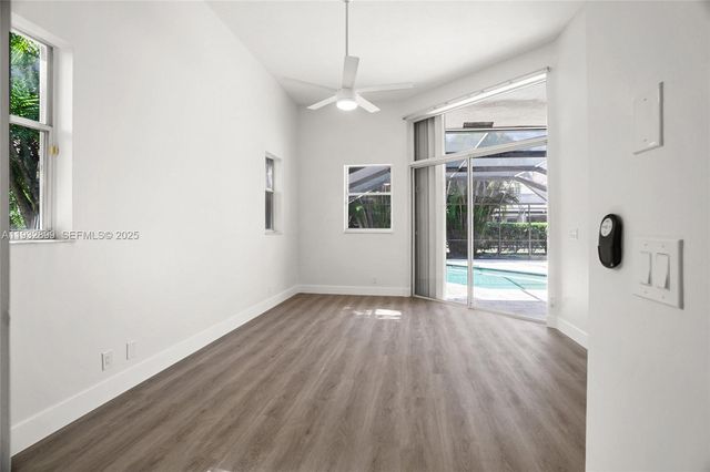 2611 Oakbrook Ln 2611, Weston, FL 33332