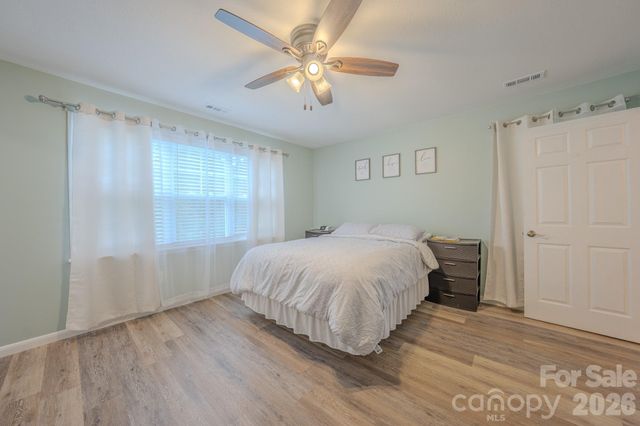 177 Clear Creekside Drive, Hendersonville, NC 28792