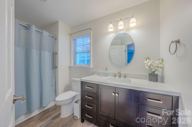 177 Clear Creekside Drive, Hendersonville, NC 28792