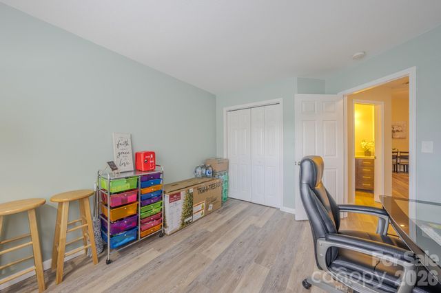 177 Clear Creekside Drive, Hendersonville, NC 28792