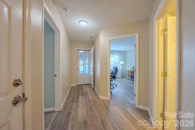 177 Clear Creekside Drive, Hendersonville, NC 28792