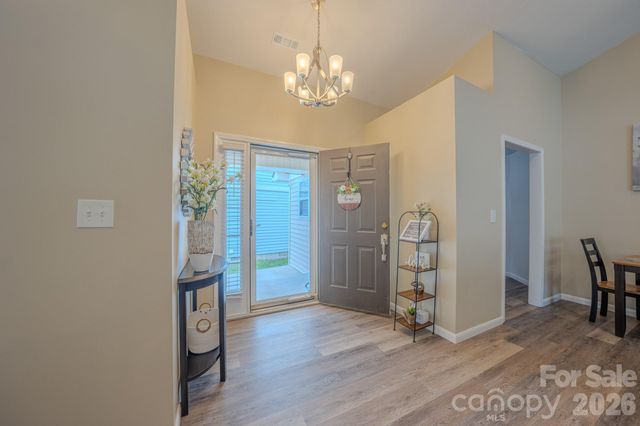 177 Clear Creekside Drive, Hendersonville, NC 28792
