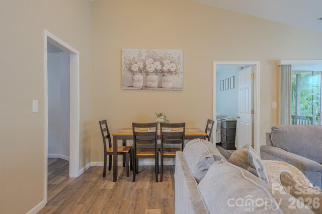 177 Clear Creekside Drive, Hendersonville, NC 28792