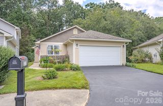 177 Clear Creekside Drive, Hendersonville, NC 28792