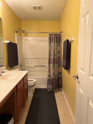 1991 Cobblestone Drive, Carpentersville, IL 60110
