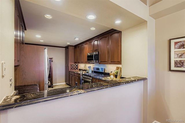 9400 E Iliff Avenue 332, Denver, CO 80231