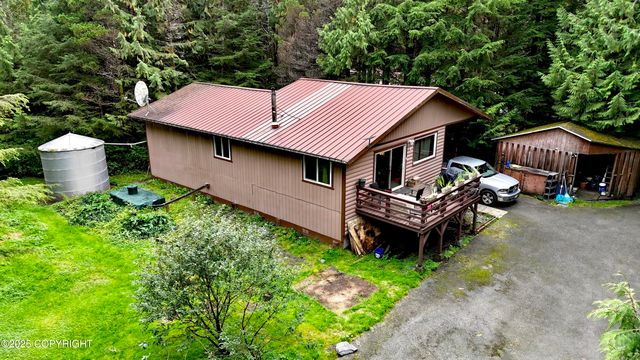 607 Rigging Lane, Ketchikan, AK 99901