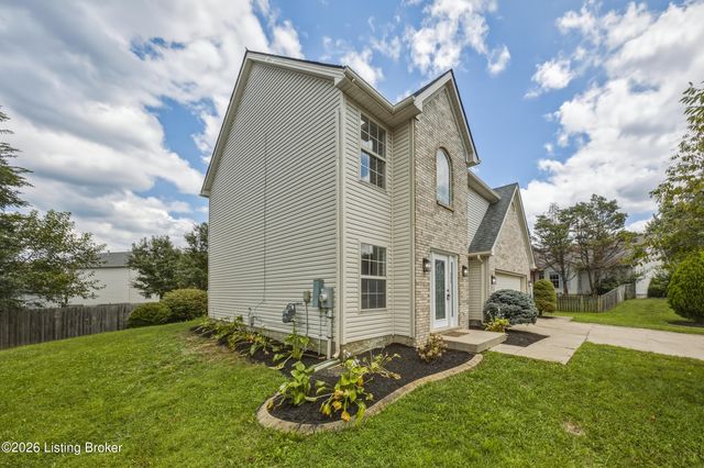 203 Taos Trace, La Grange, KY 40031