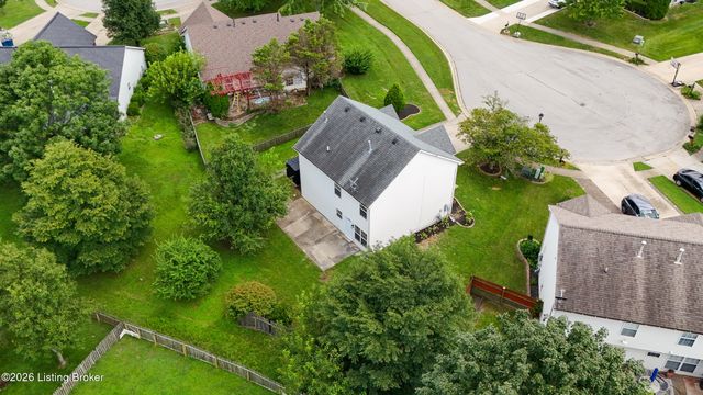 203 Taos Trace, La Grange, KY 40031