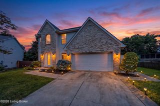 203 Taos Trace, La Grange, KY 40031